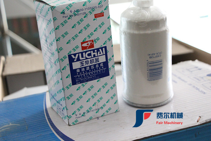 Durable Yuchai Spare Parts XC0712B Original Fuel Filter A3000-1105030-937