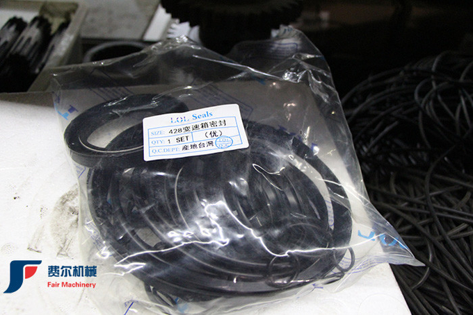 Black Foton Spare Parts 428 Transmission Seal Ring 3030900110 3030900111