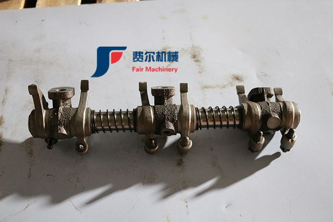 Professional Yuchai Spare Parts Belt Tensioner Roller Bracket OEM Accept
