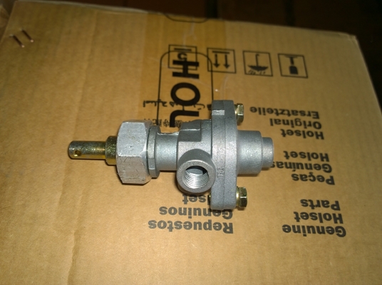 13C0025 Emergency Brake Valve Wheel Loader Hanging Driver Control Valve