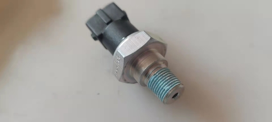 3283850 Oil Pressure Sensor Engine Accessories Small Pressure Transmitter